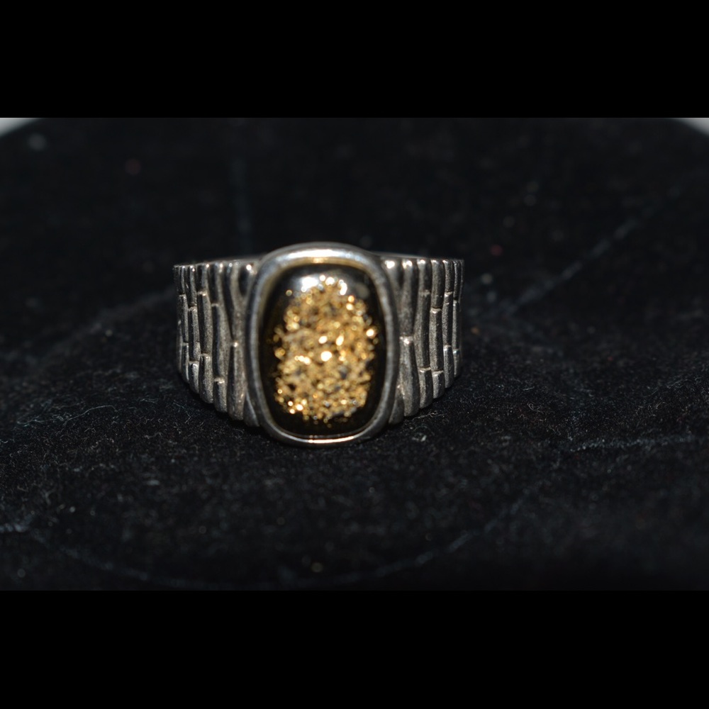 Silver Ring - Picture 2 of 4